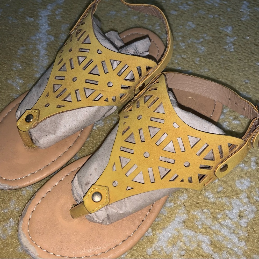 Little girl sandals